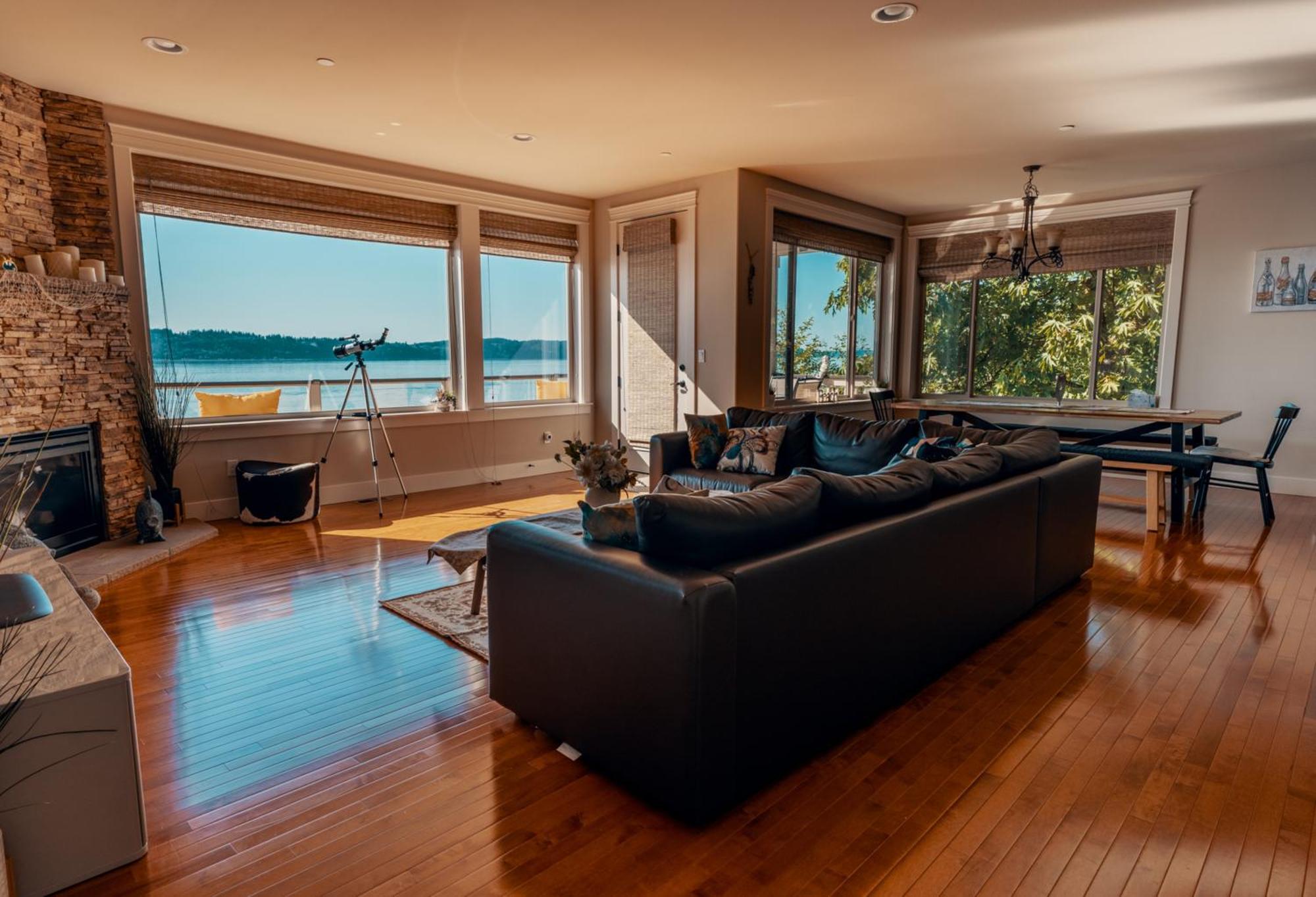 Stunning House With Views Of Puget Sound! Ideal For Family Reunions エドモンズ エクステリア 写真